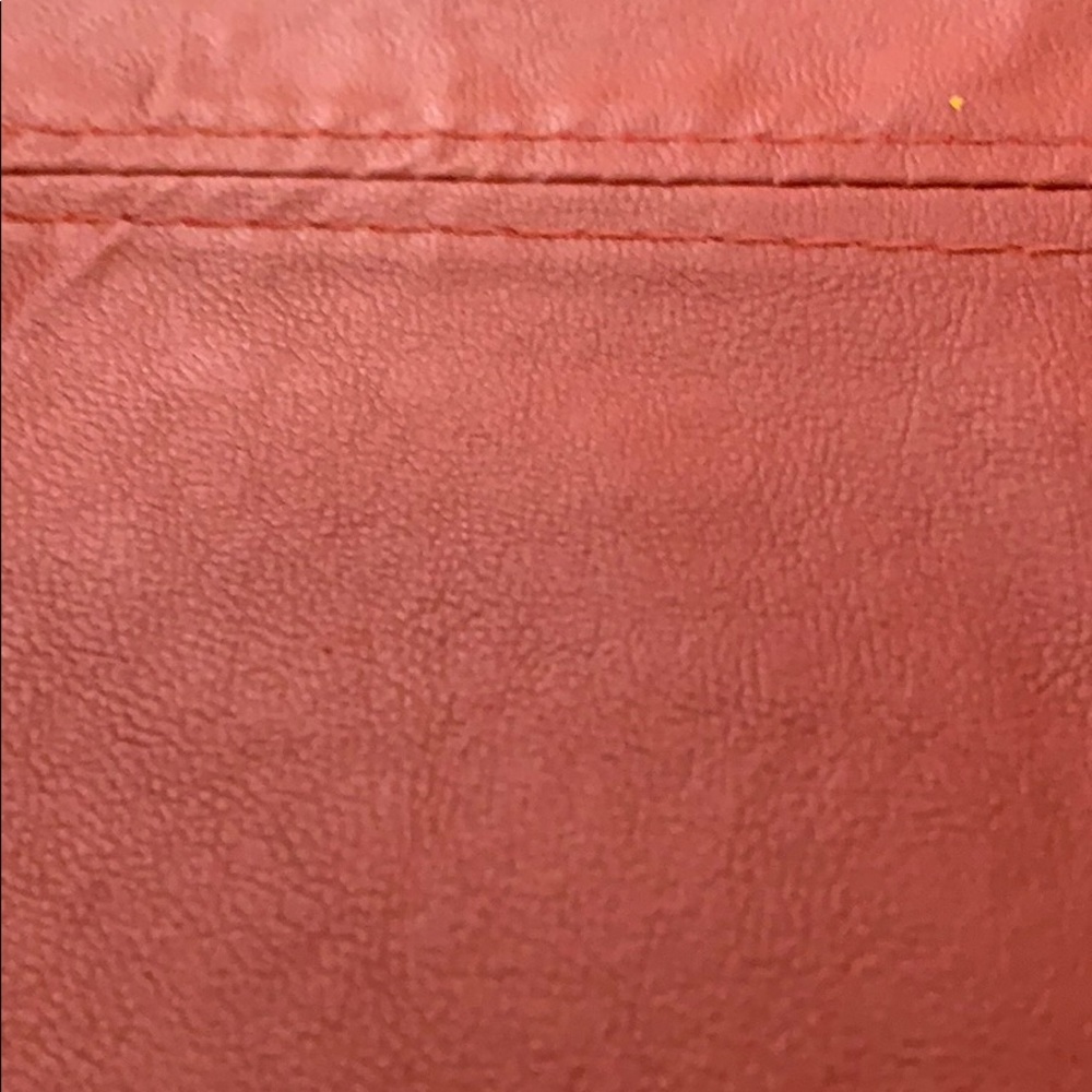 Meet your Posher, Lena